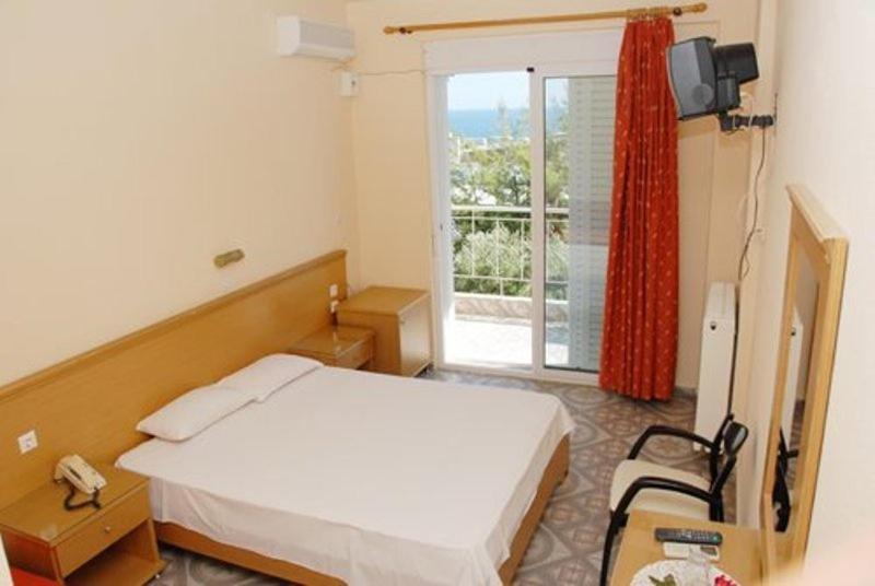 Hotel Aphroditi Agia Paraskevi  Bilik gambar